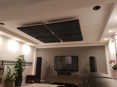 20180808_211321.jpg (177.57 KiB) 2993 mal betrachtet Fertig an der Decke