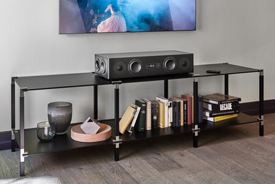 nupro_as-250_schwarz_wohnzimmer-4_ret-midi.jpg