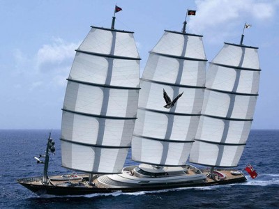 Mit 88m schon eine Mega-Yacht