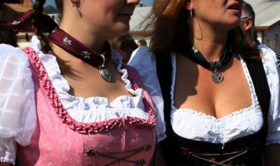 Bildschirmfoto 2013-08-31 um 20.59.54.jpg (87.96 KiB) 559 mal betrachtet ErFährtNachBayernWegenDerBergeUndTäler