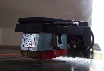AT13EAV.jpg