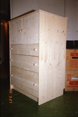 1999_03_Kommode_Eigenbau_0001.jpg